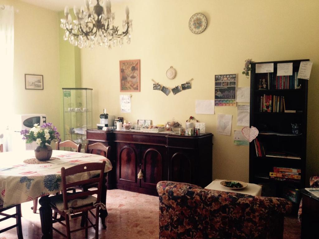 Chiavi Antiche B&B Салерно Екстериор снимка